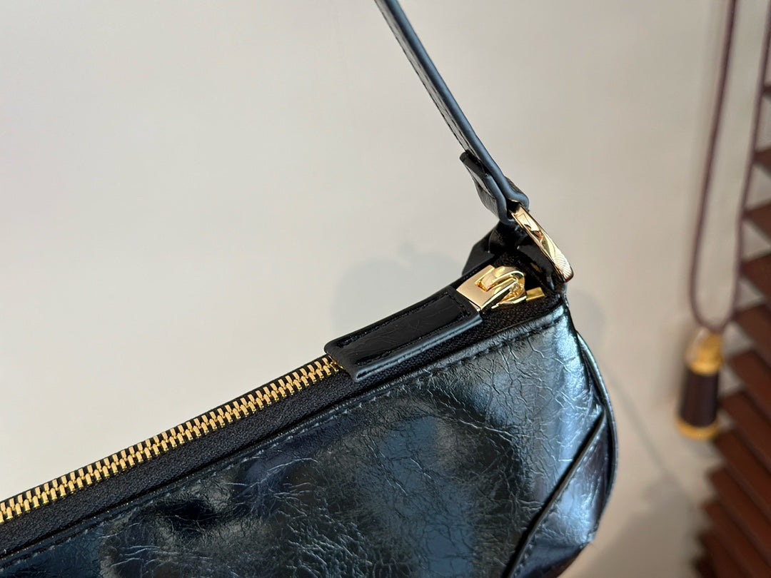 PRADA-559