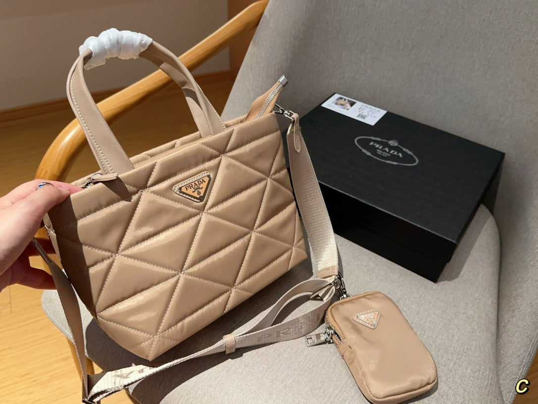 PRADA-590