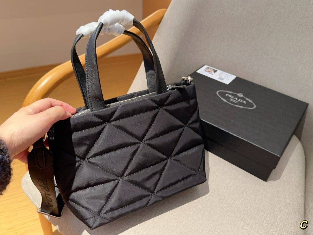 PRADA-590