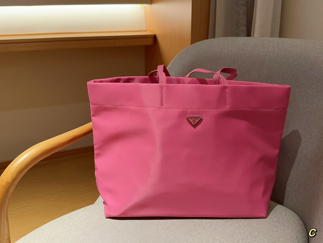 PRADA-542