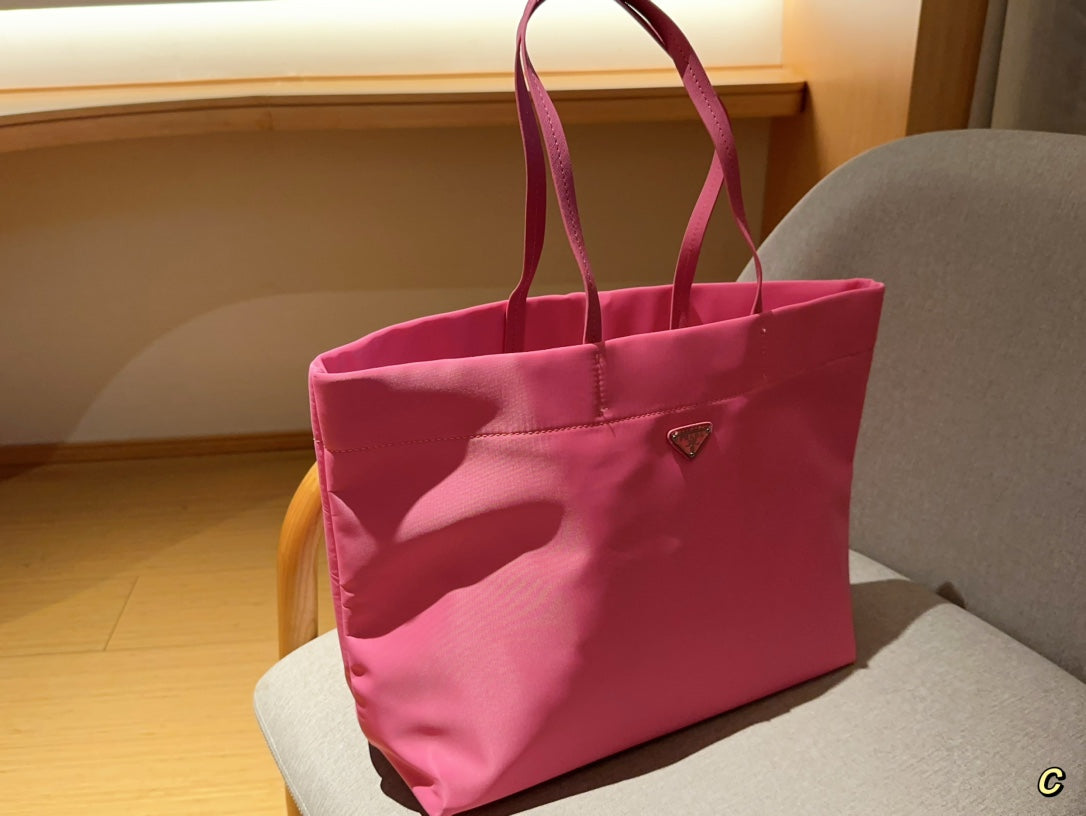 PRADA-542