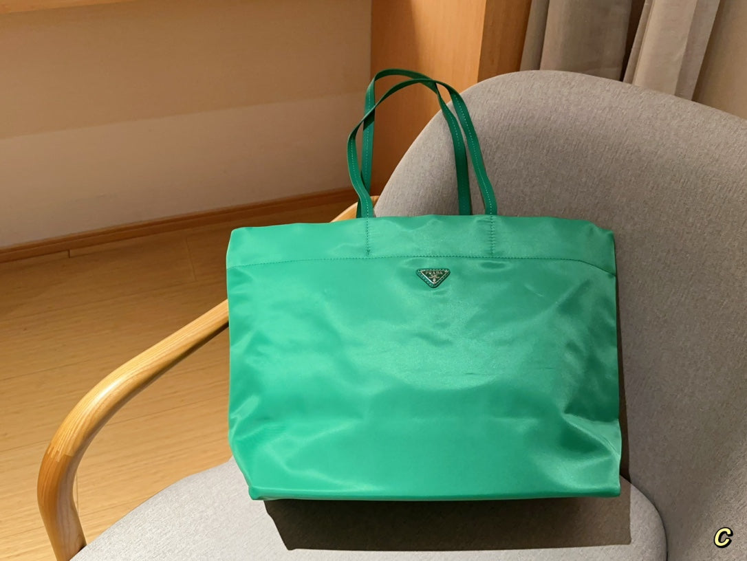 PRADA-542