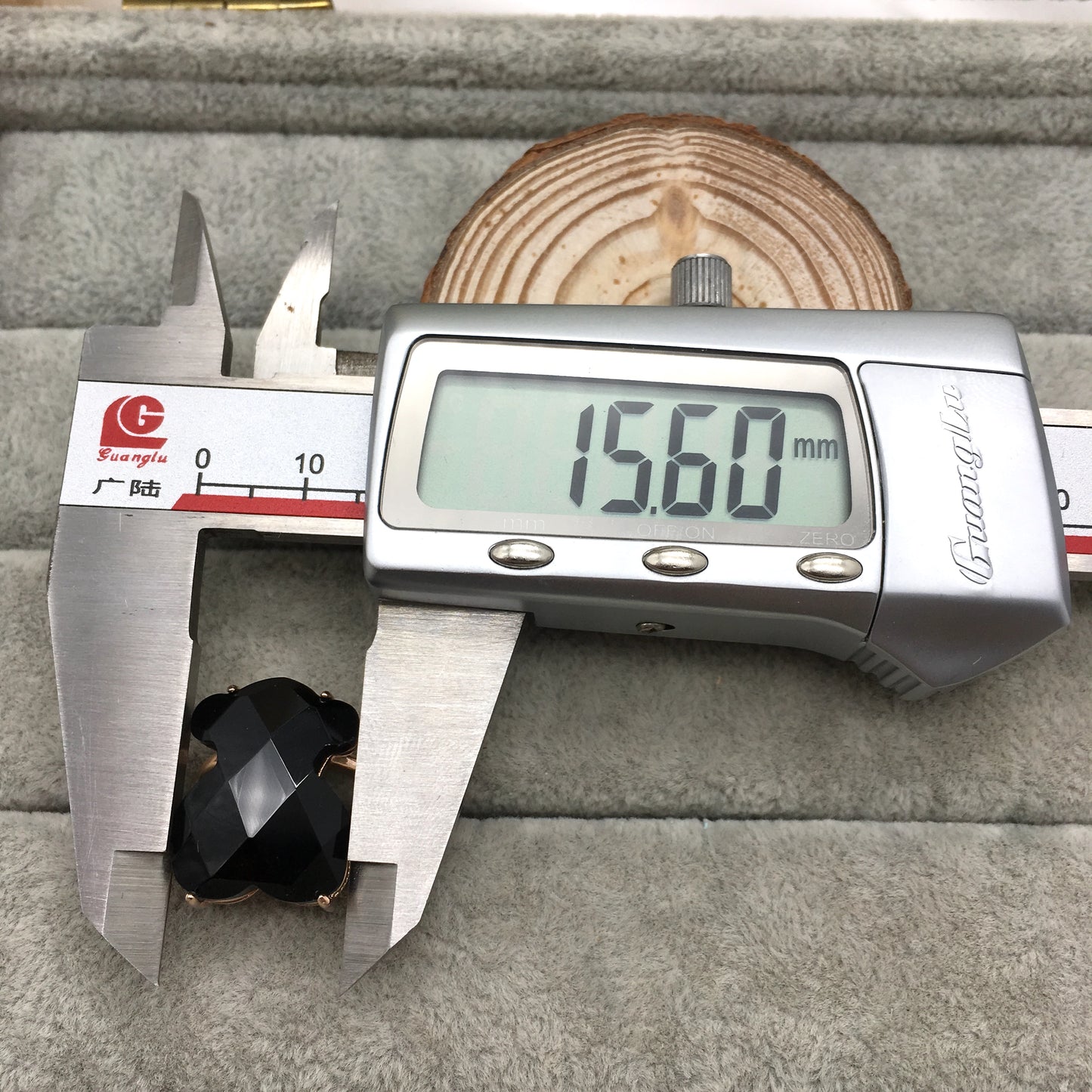 513635521