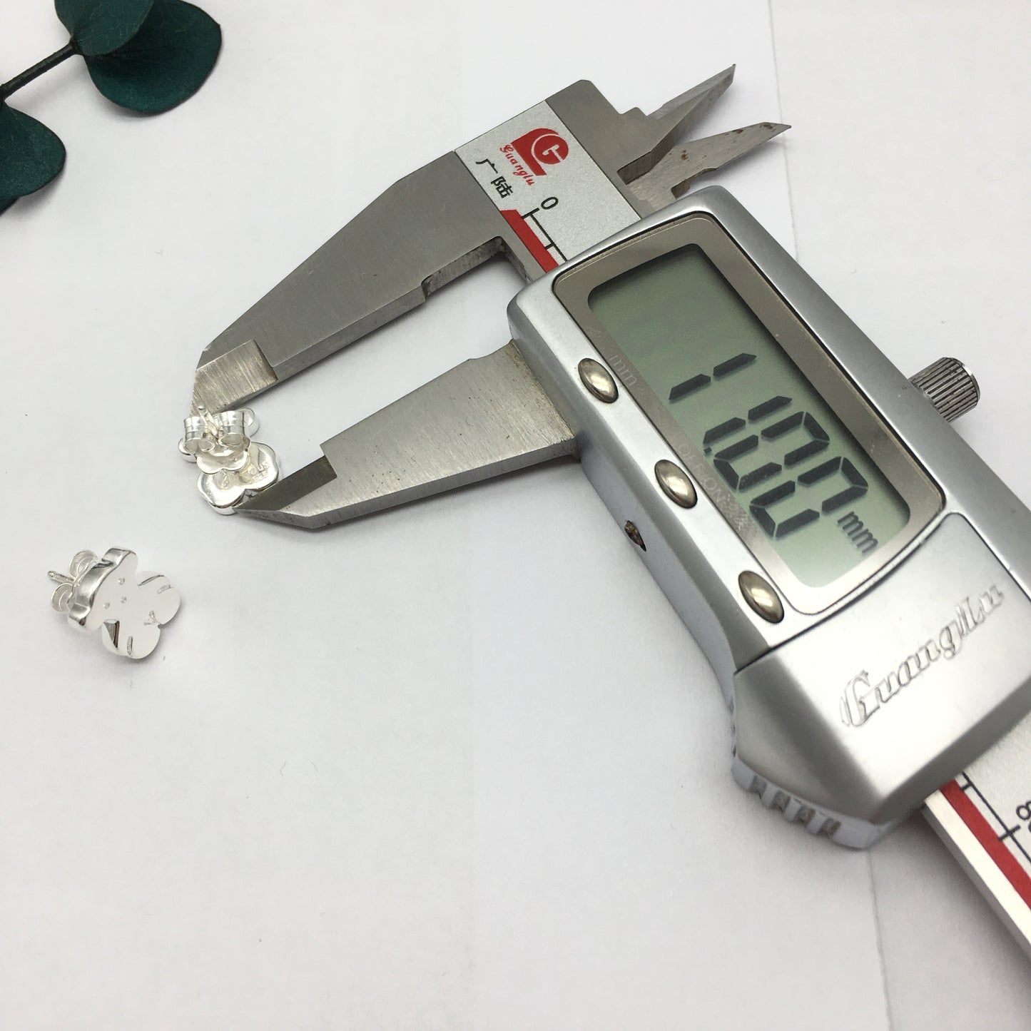15900030-11MM