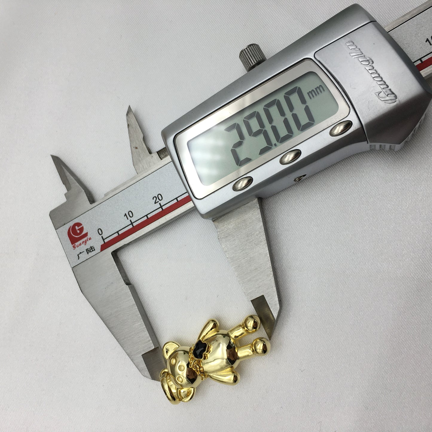 018074560
