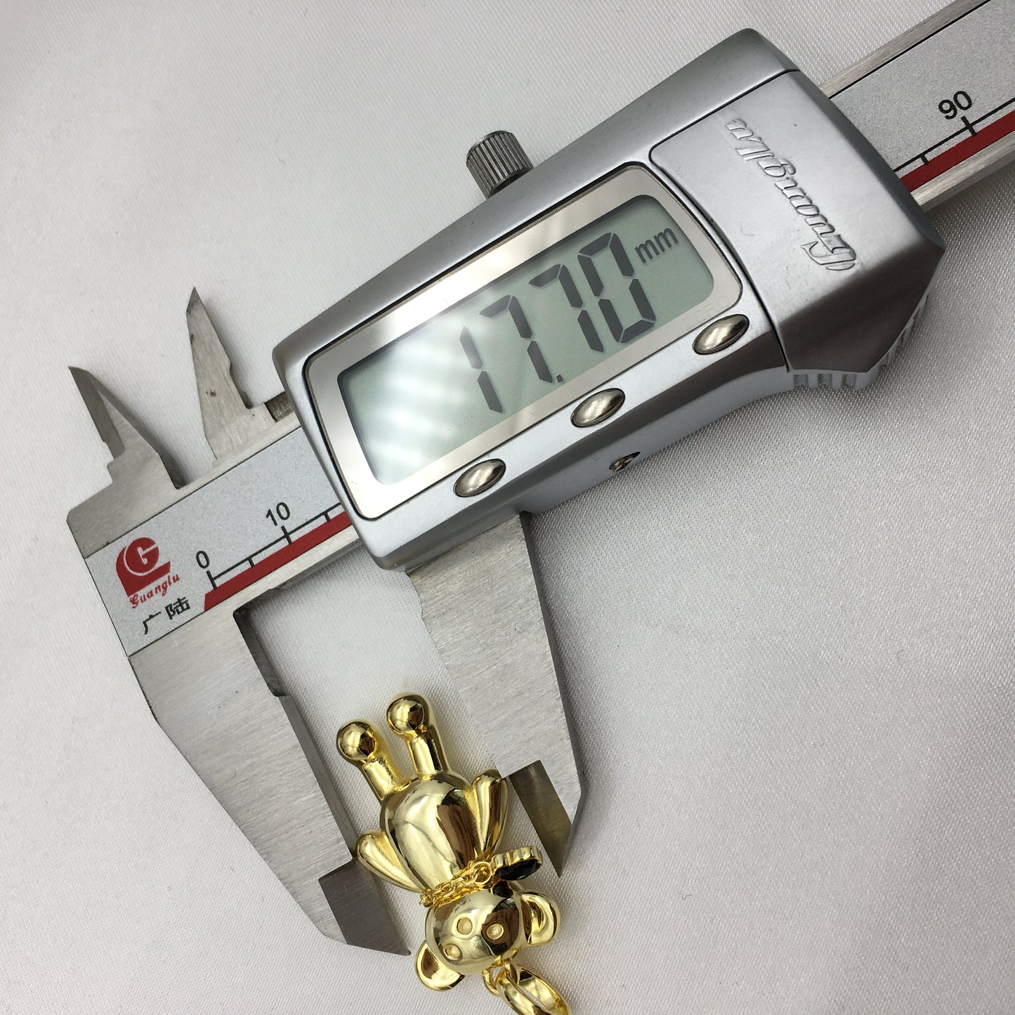018074560