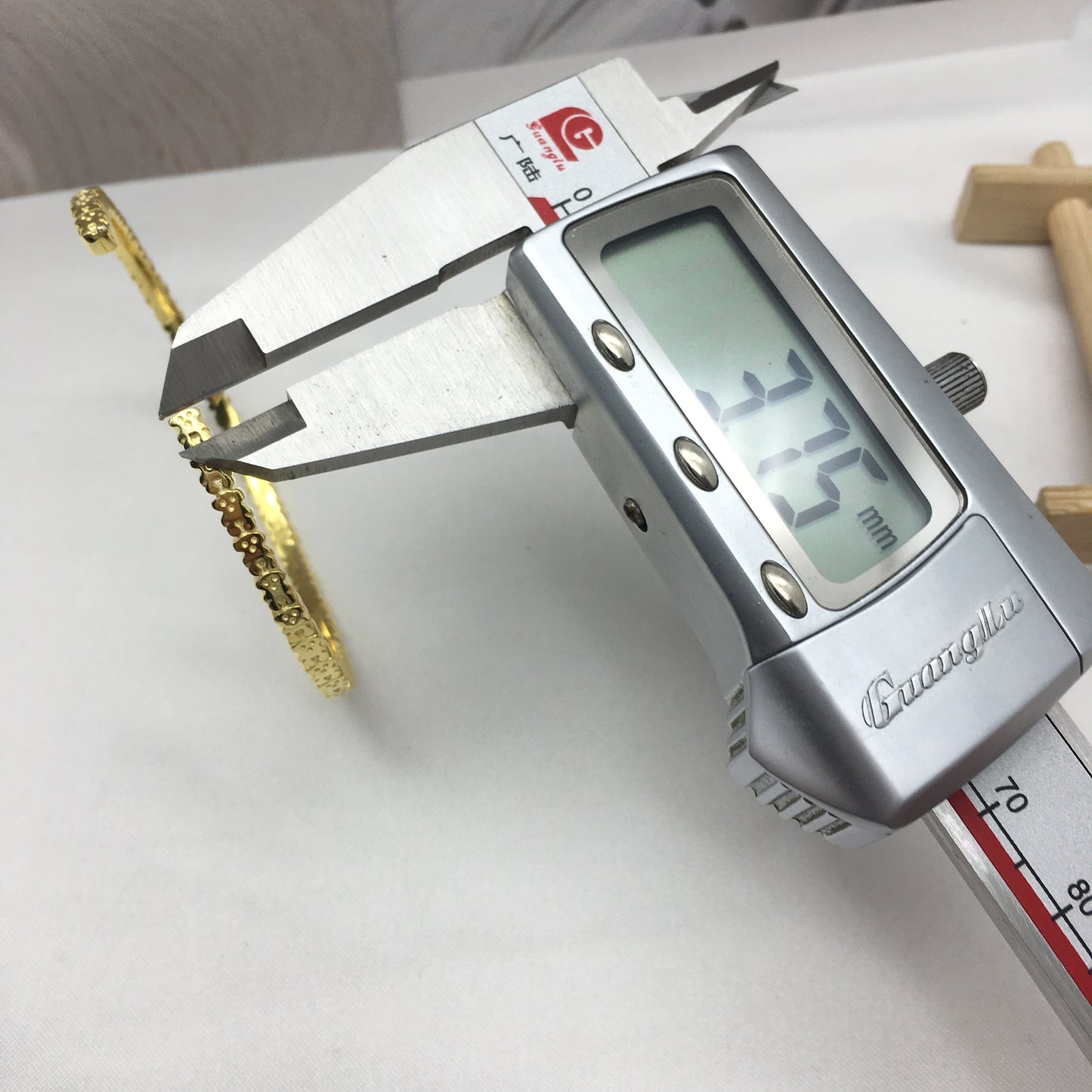 TOSL1008