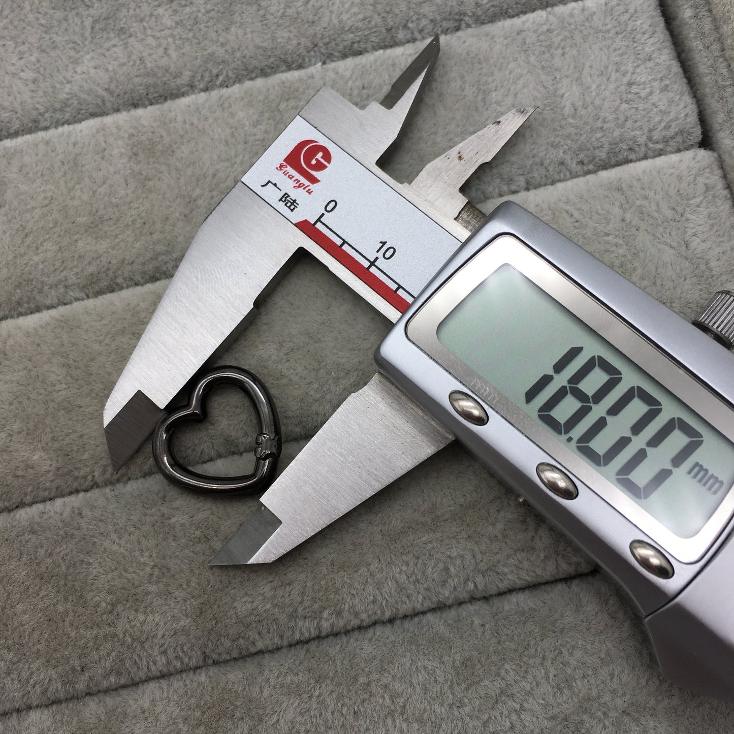 012346530-3
