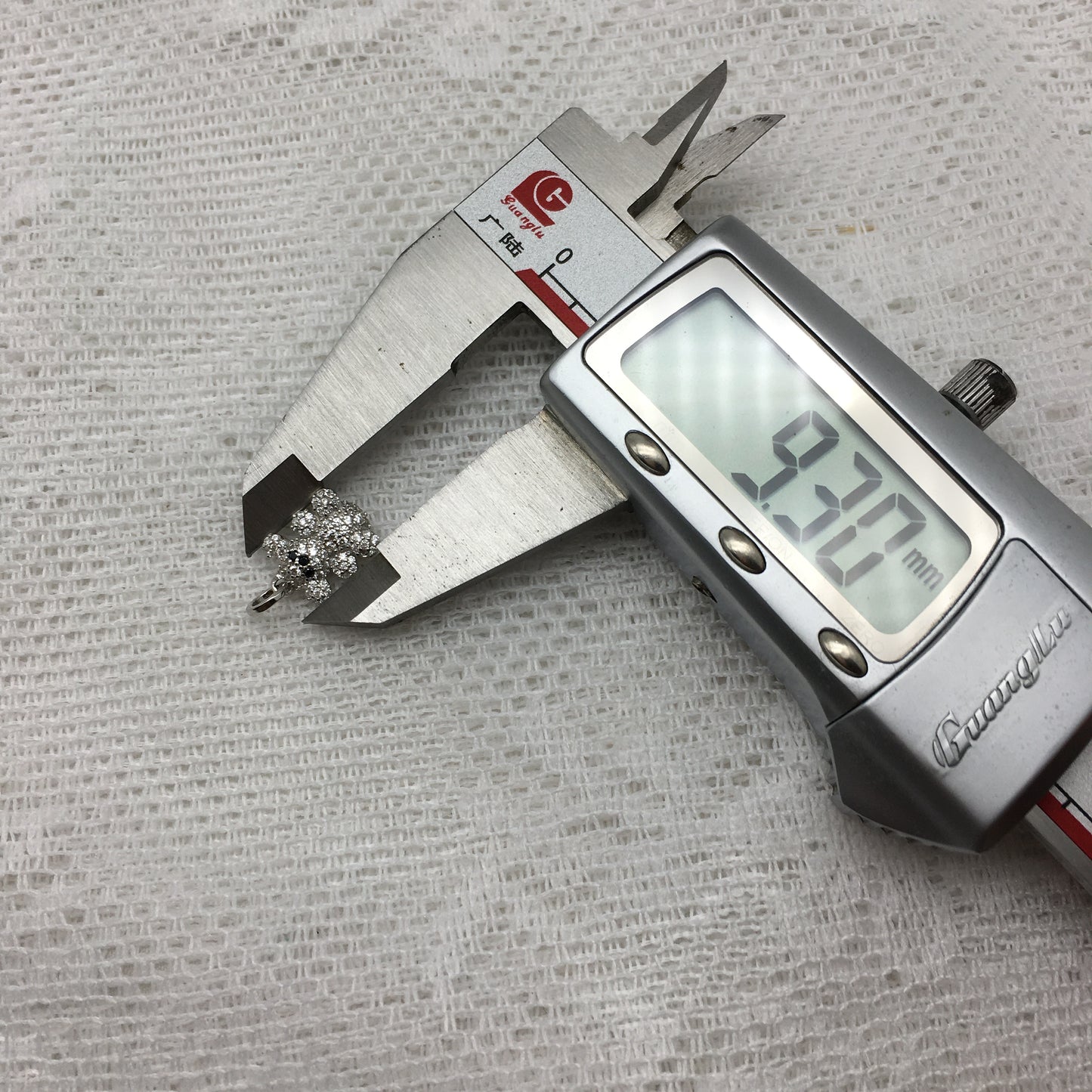 914264110-1.1CM