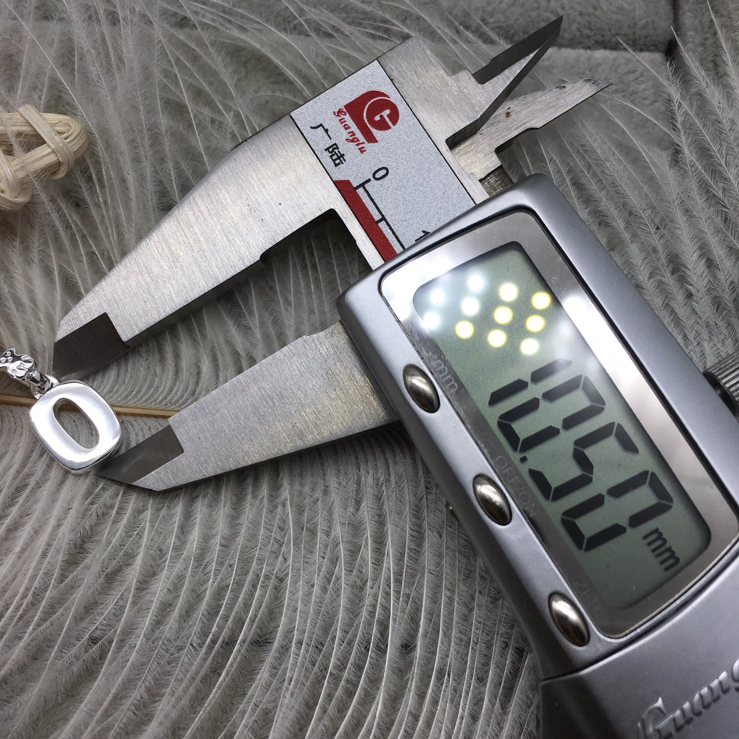 TOZM012