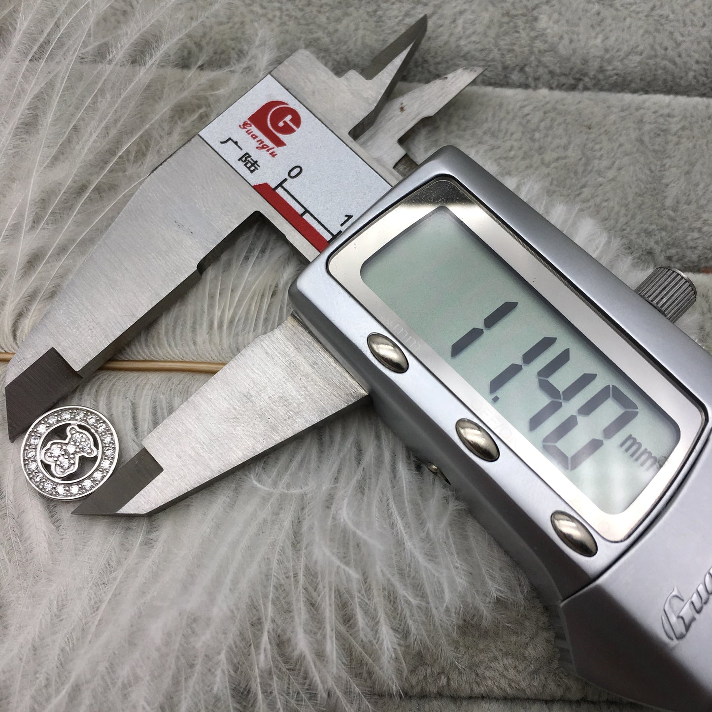 511023000