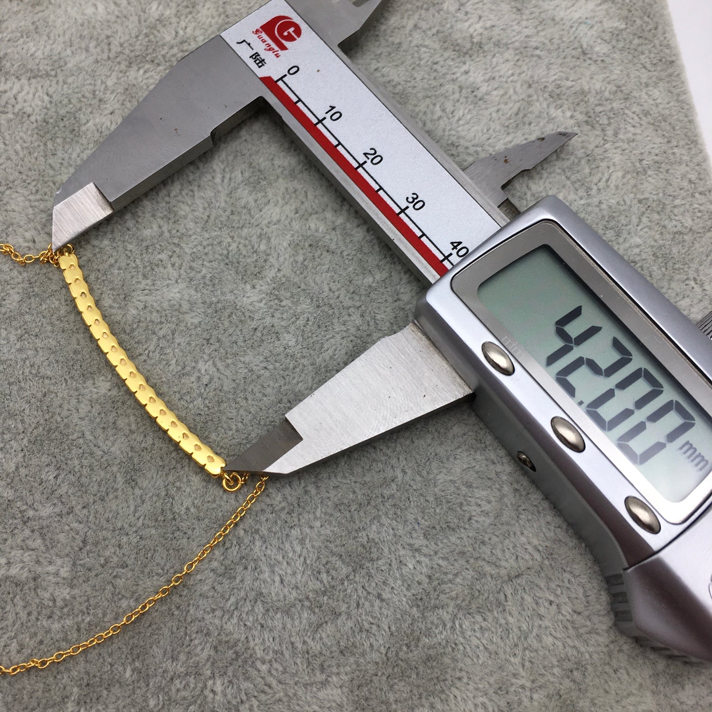 112722500
