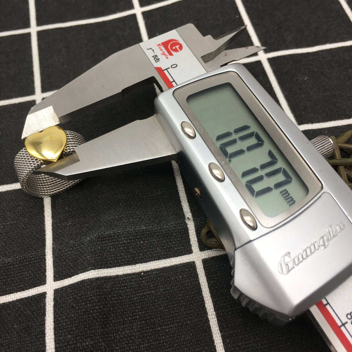 C715900720