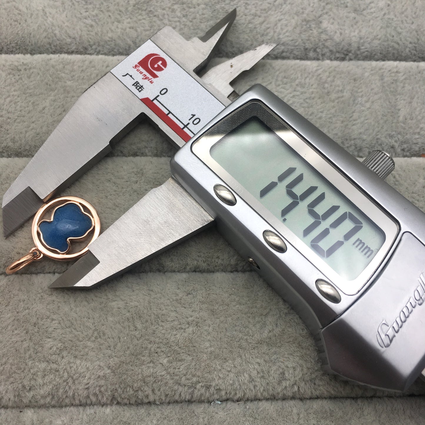 712164700-1.4MM
