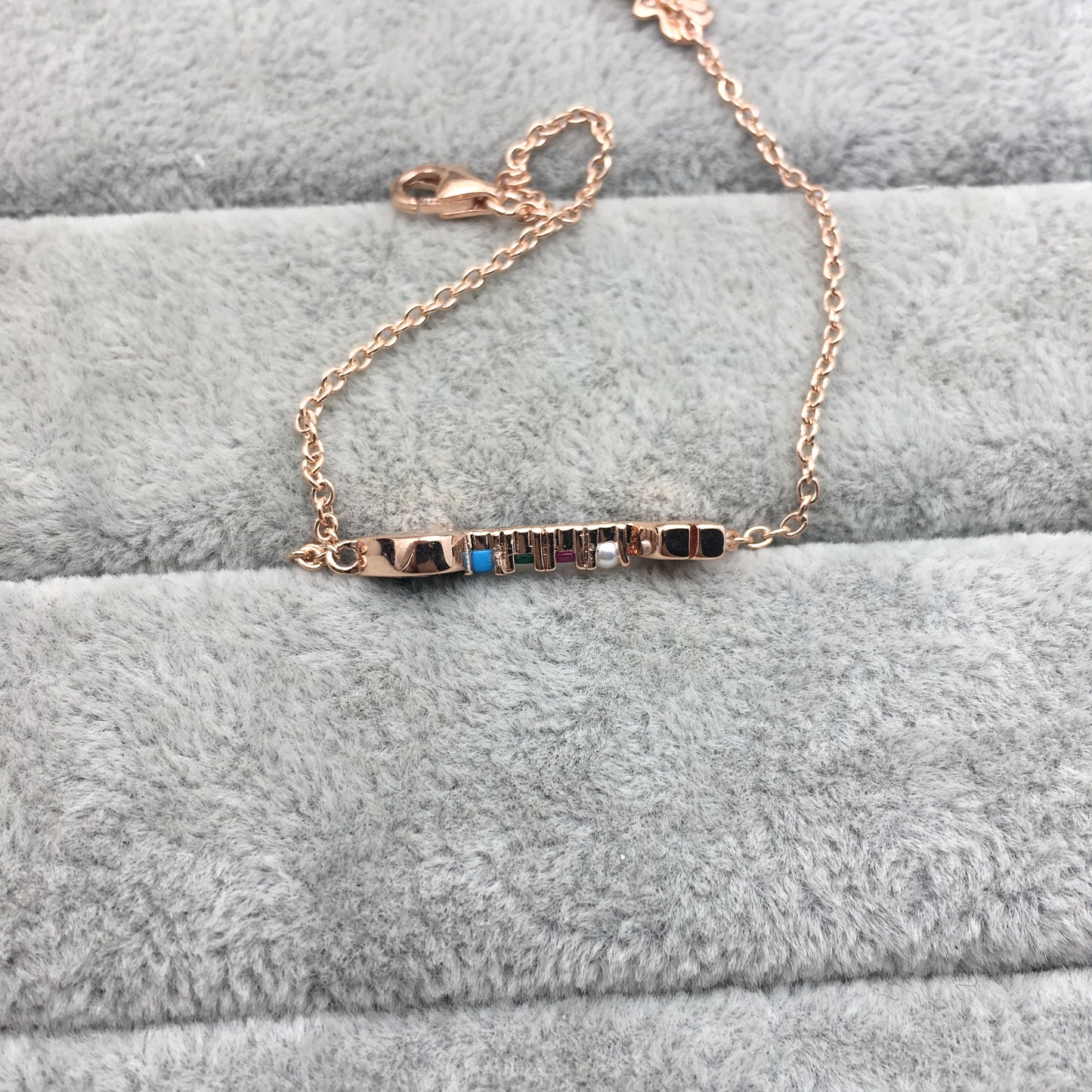 915301520