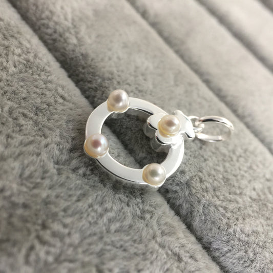 812404500
