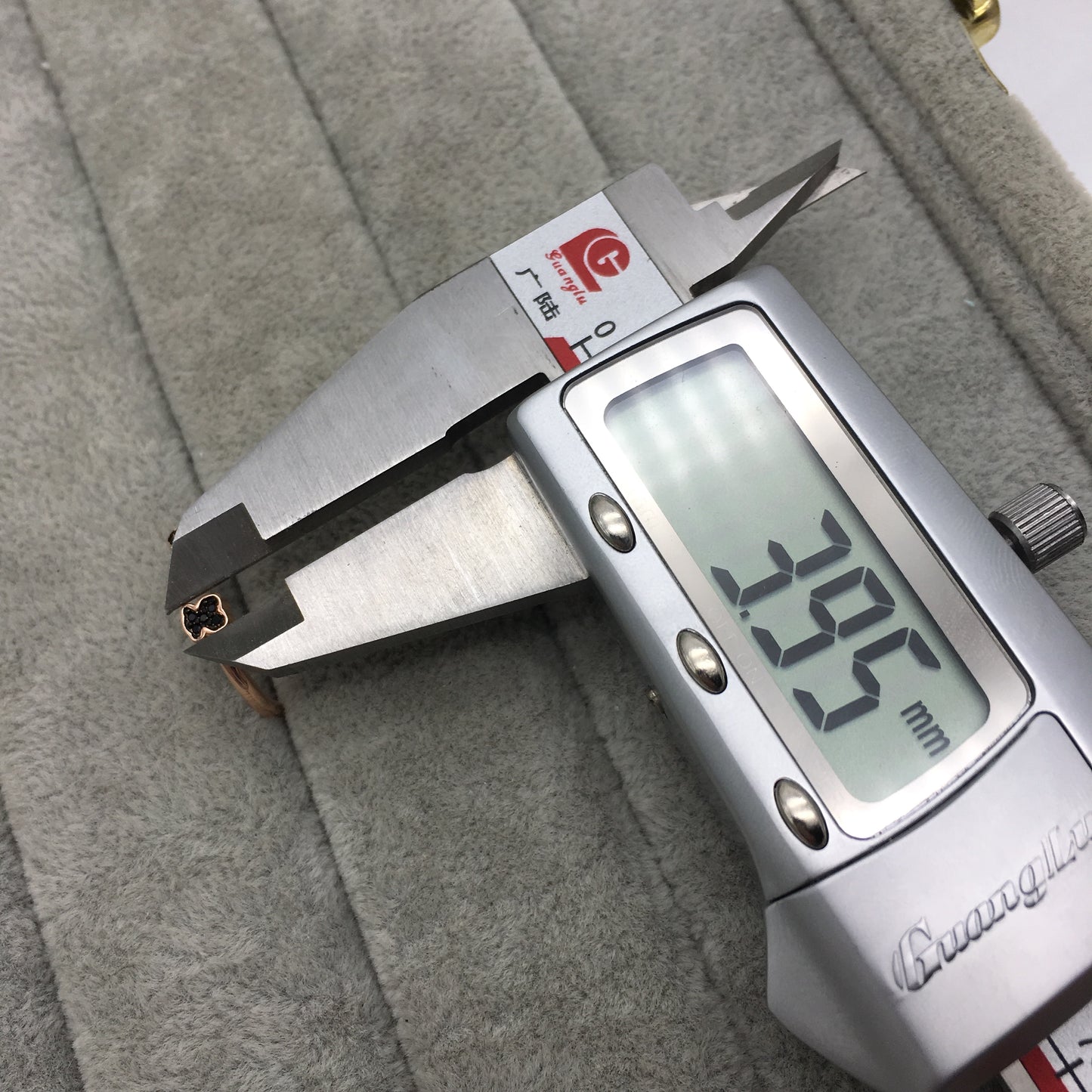 914935500
