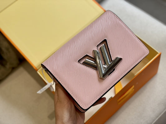 LV-BAG077