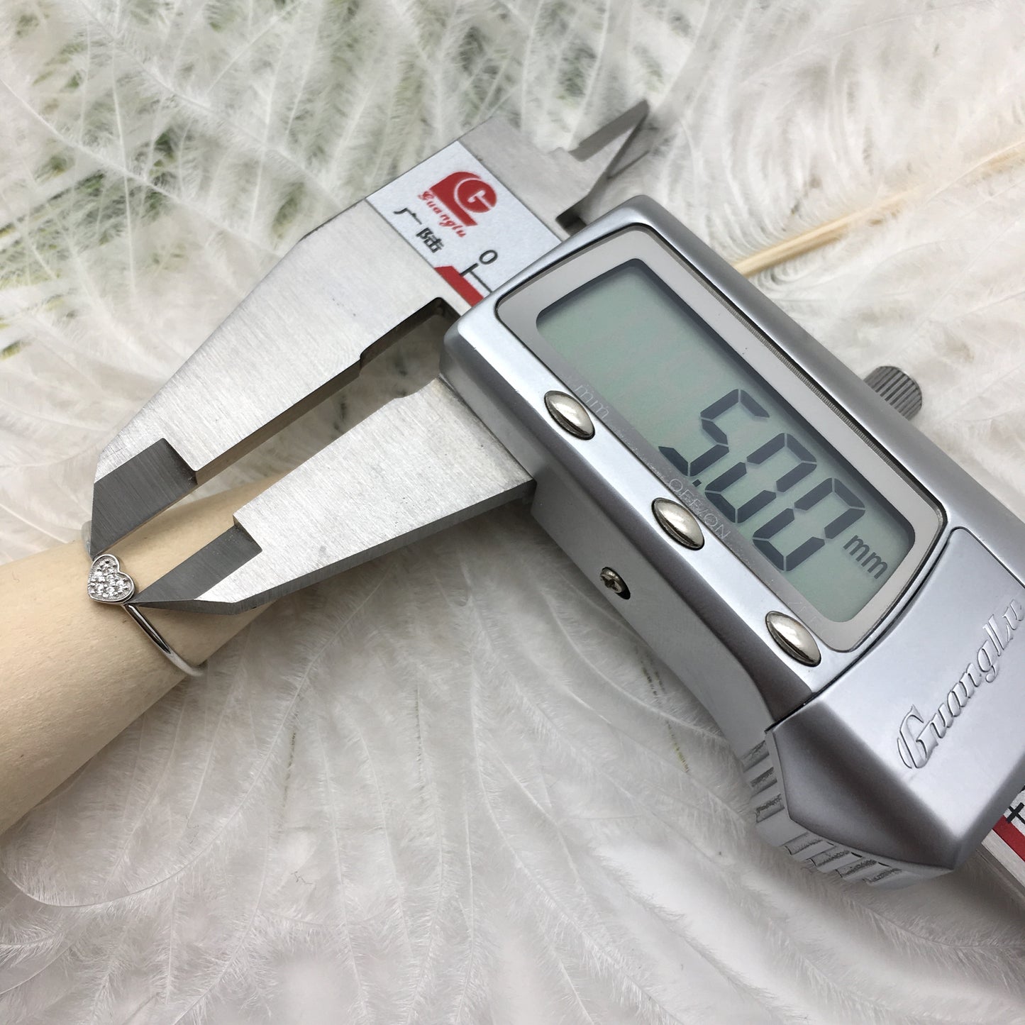 415265000