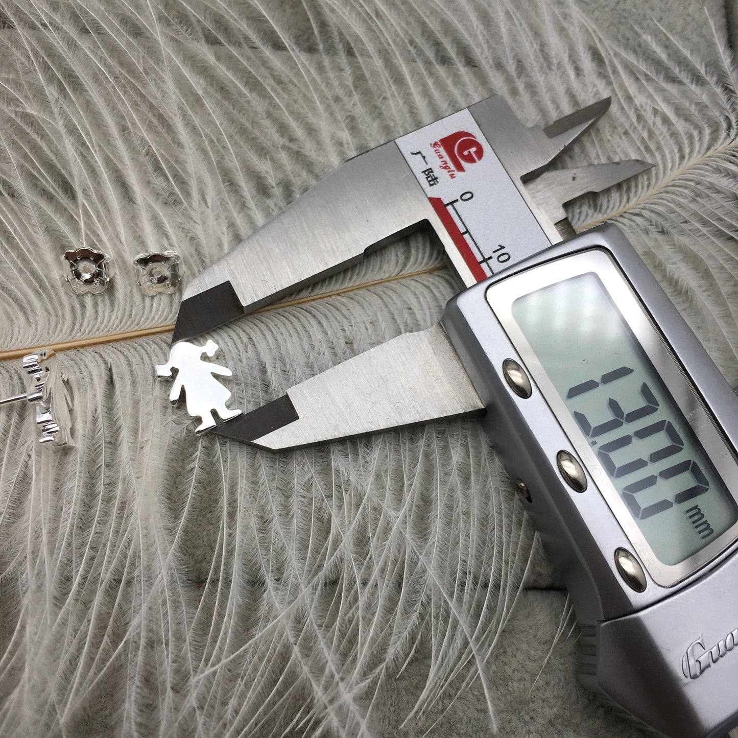 915900014