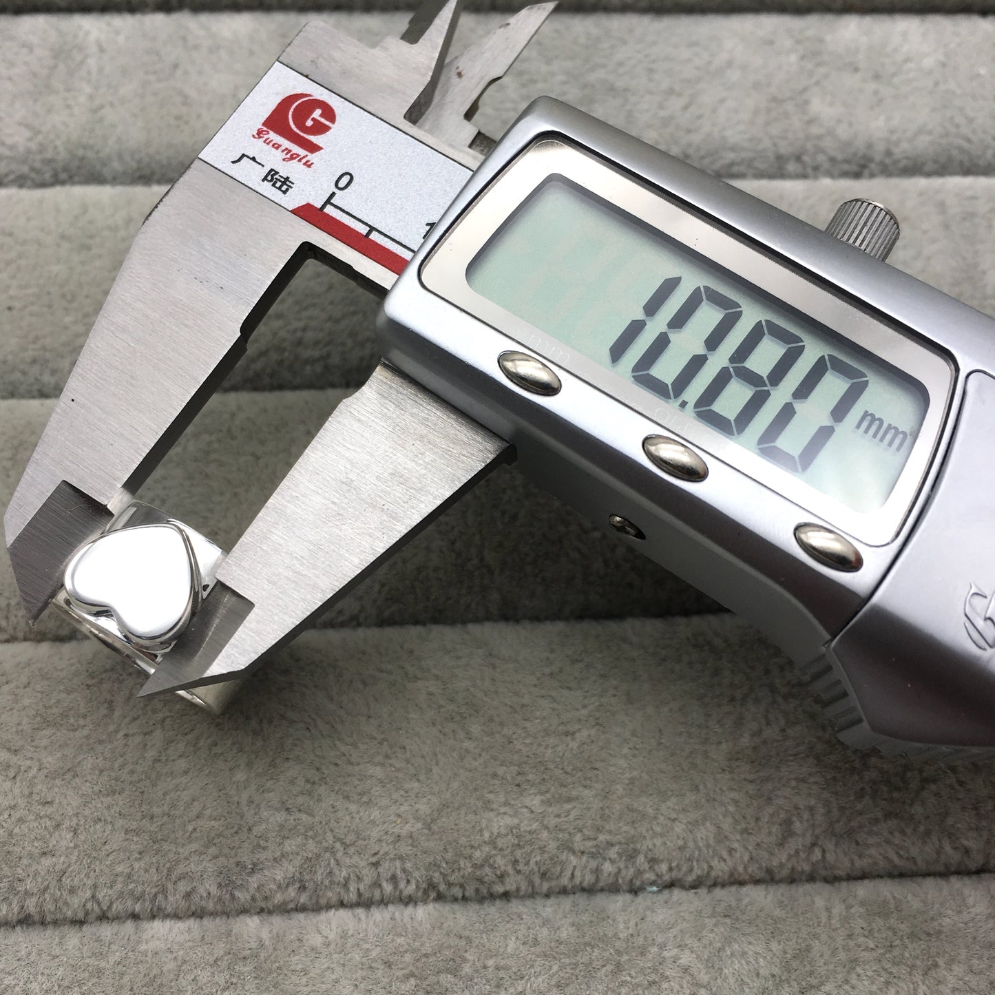 812595500
