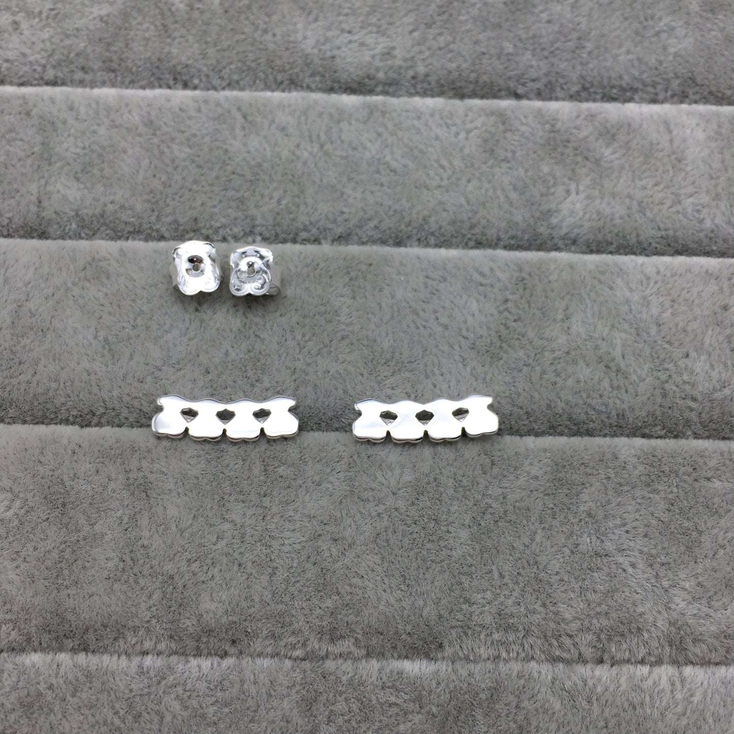112723530