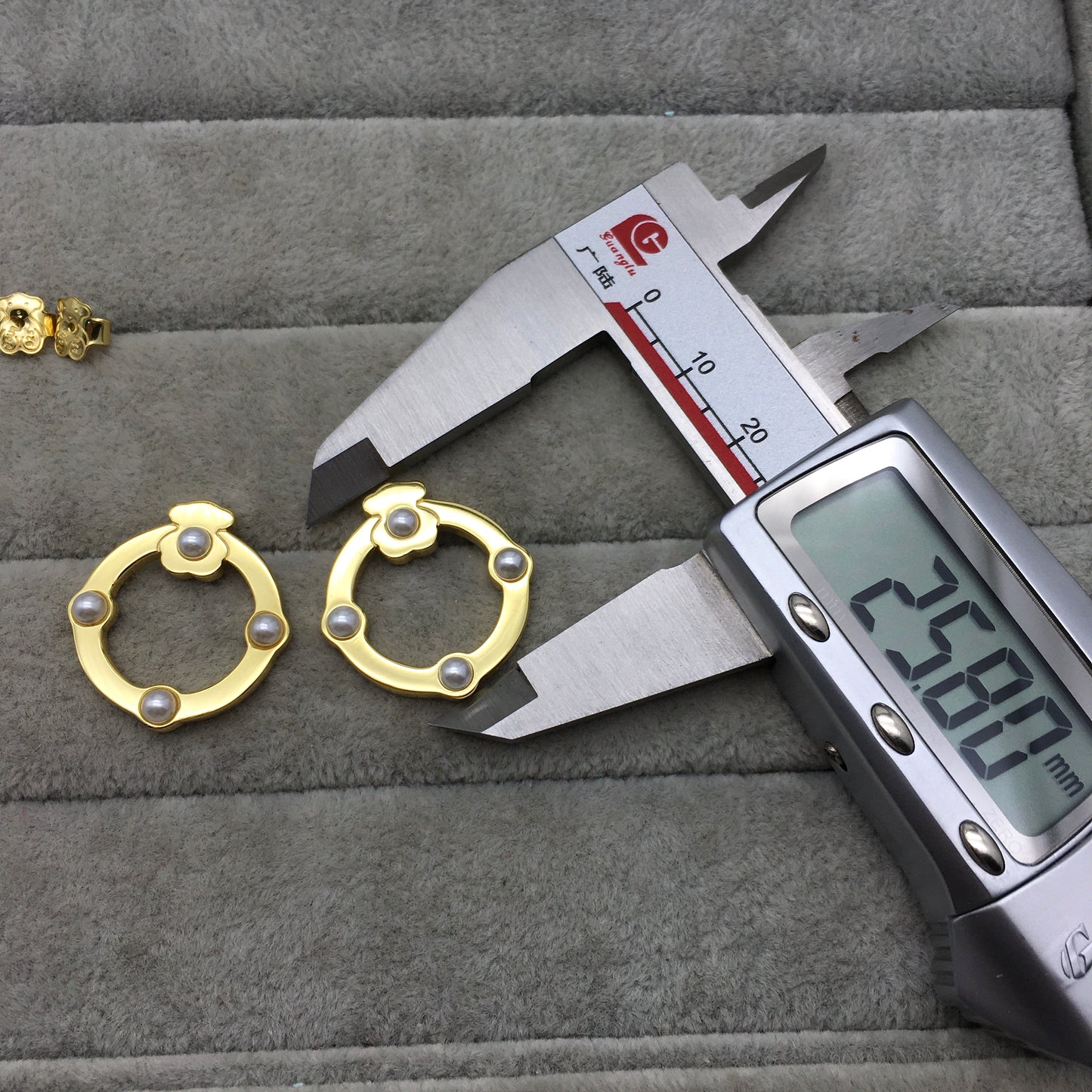 812403000-2.58CM