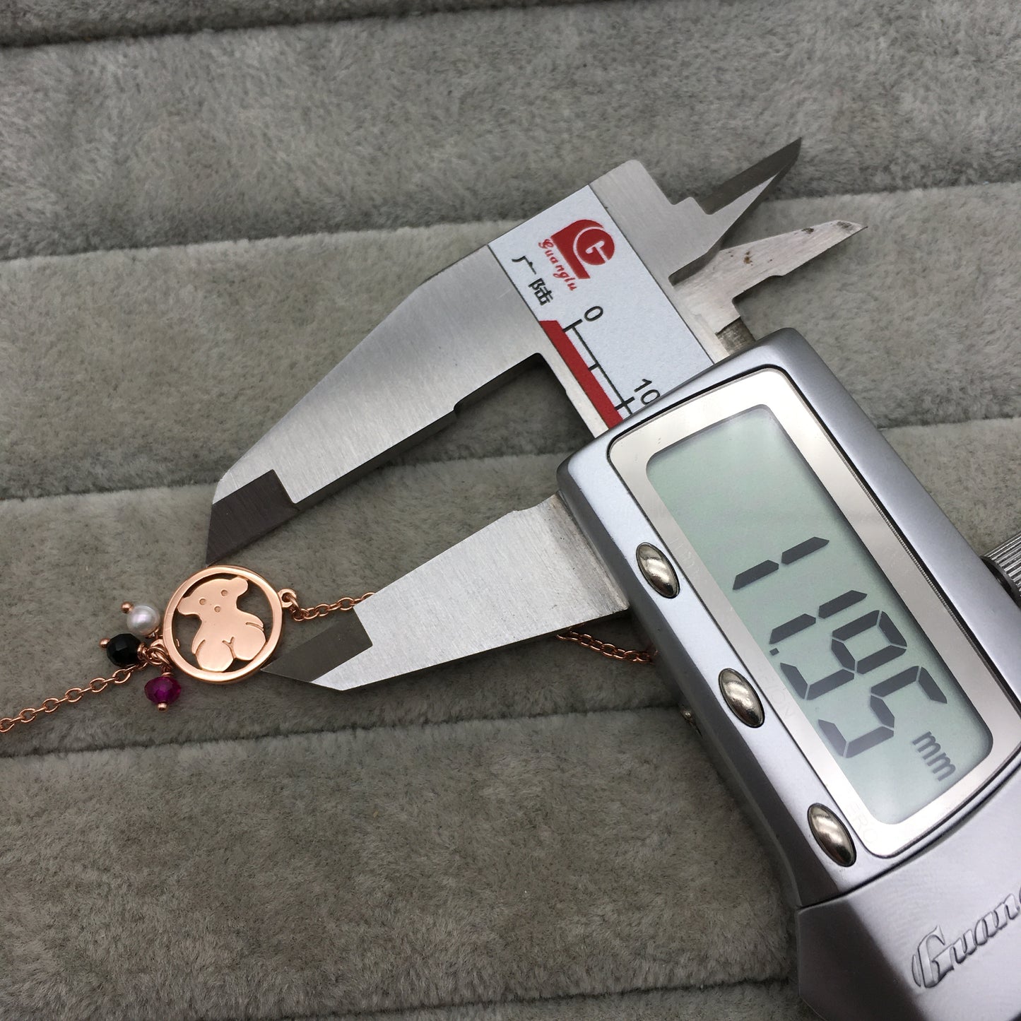 712161560