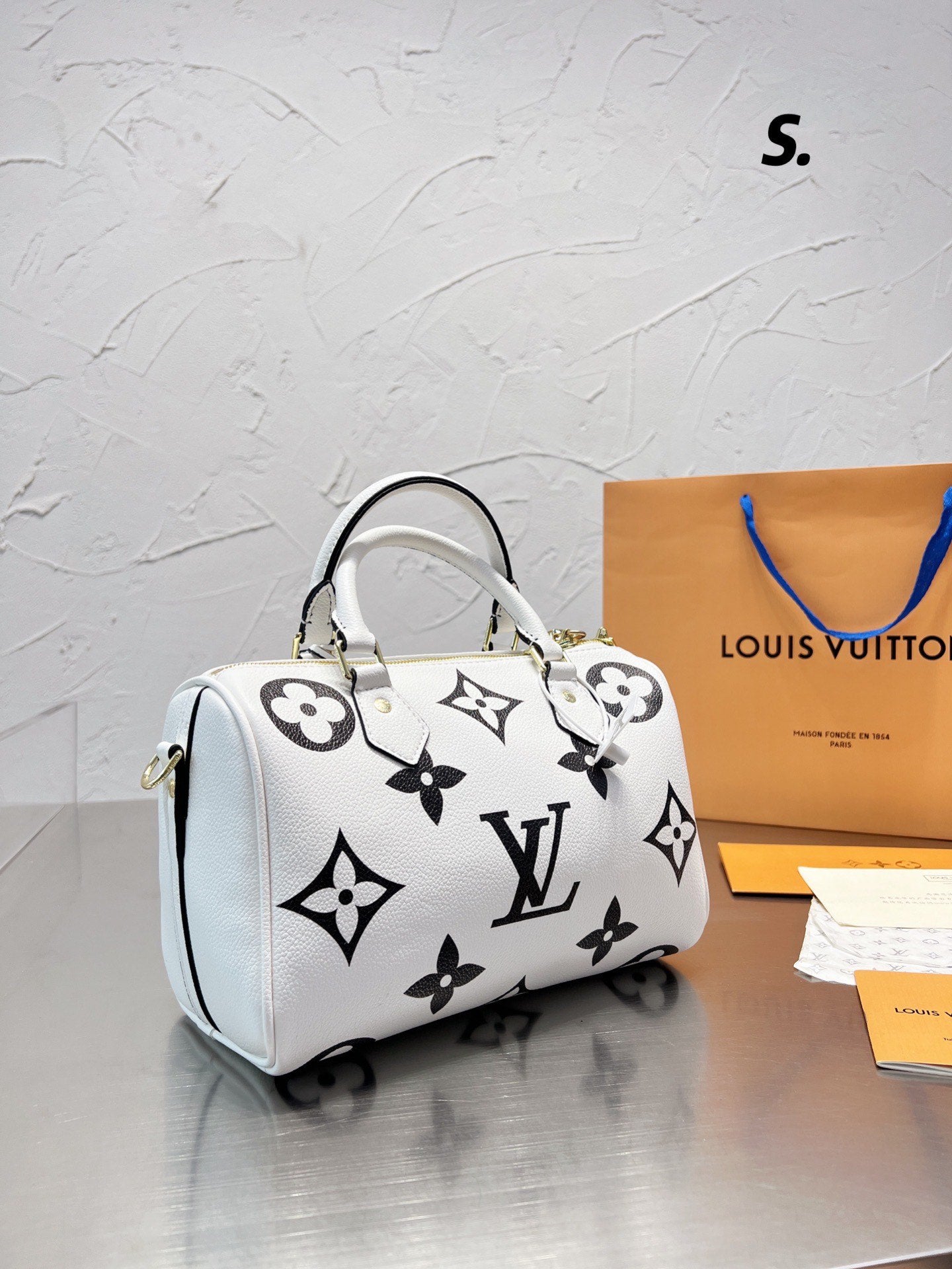 LV-BAG328