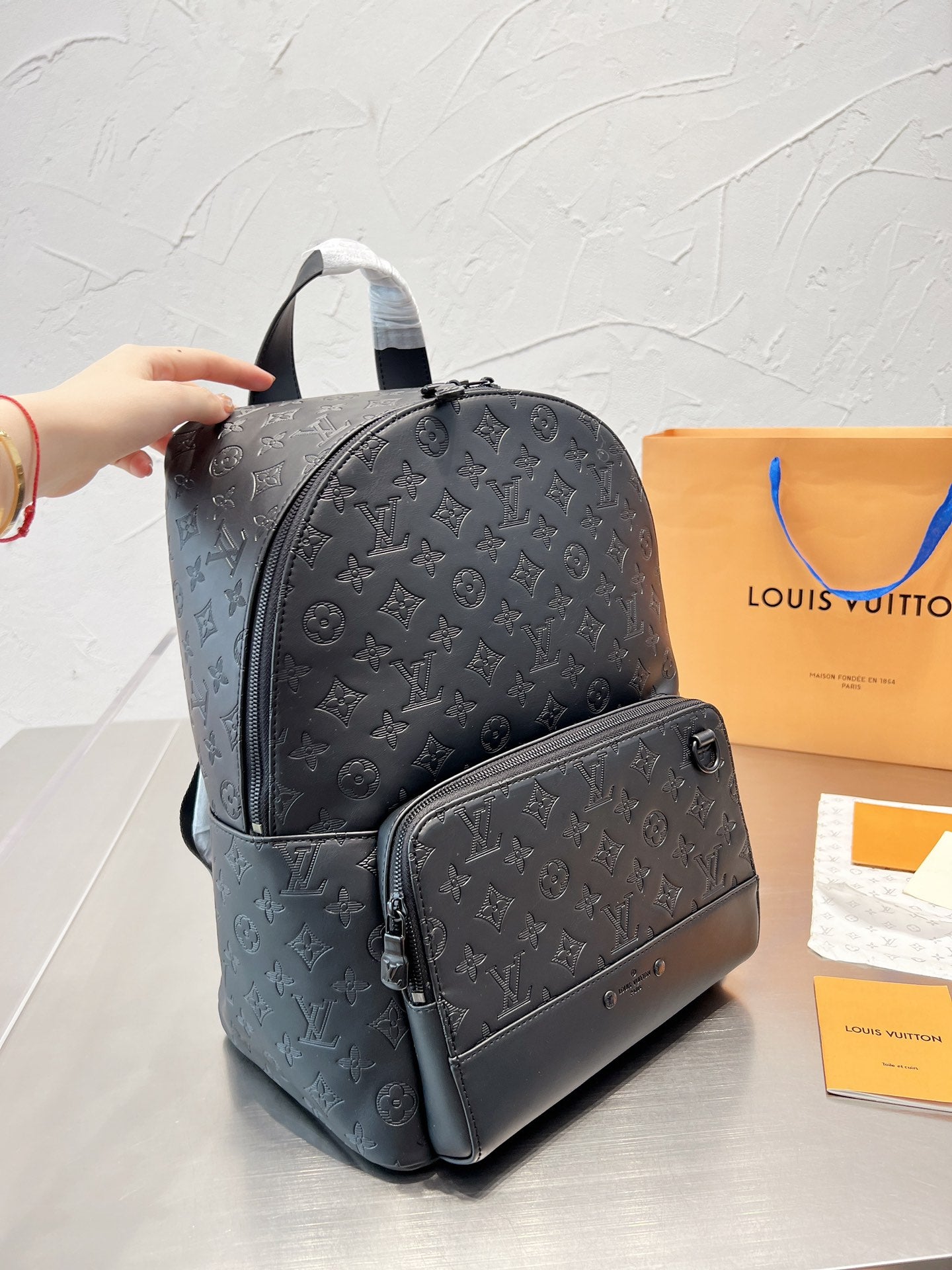 LV-BAG333