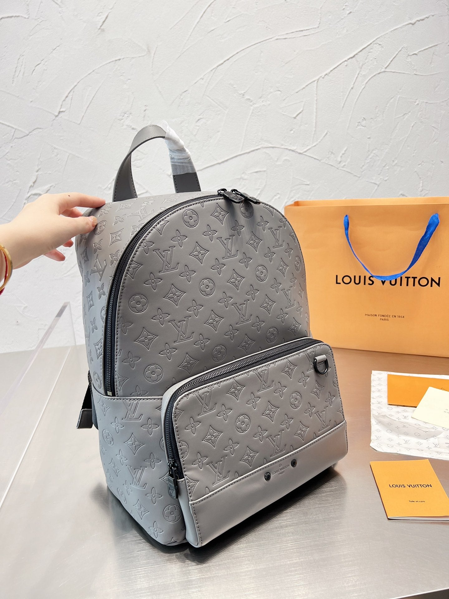 LV-BAG333