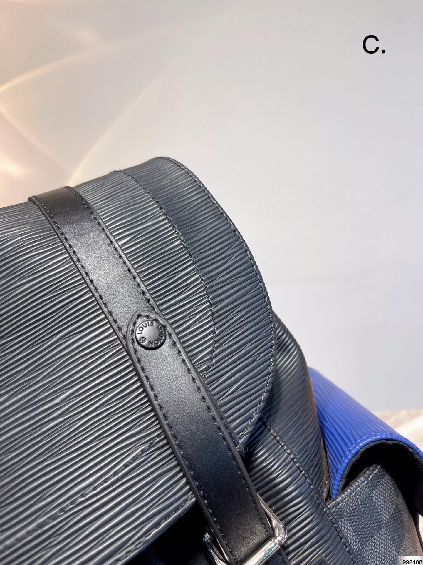 LV-BAG334