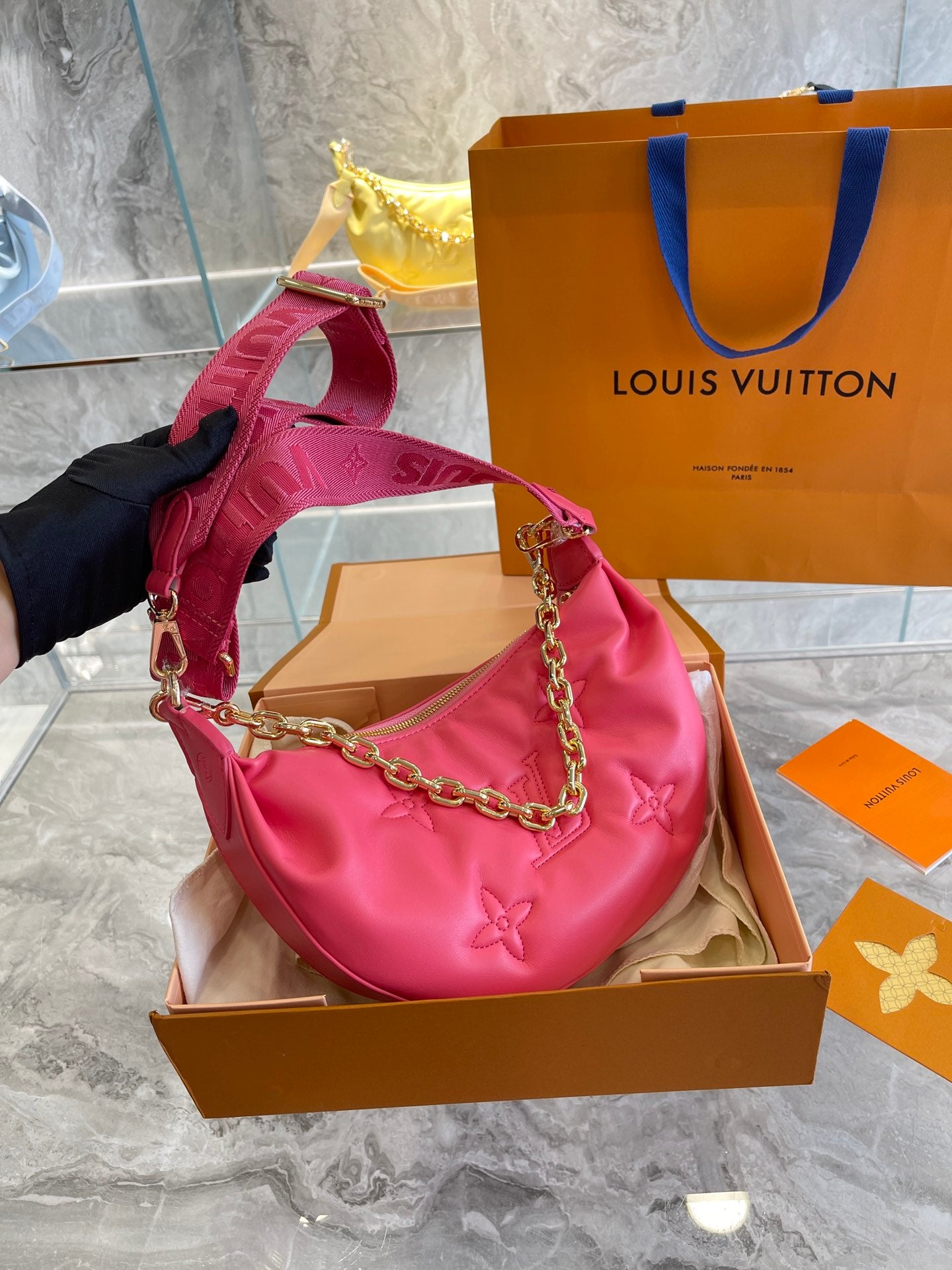 LV-BAG348