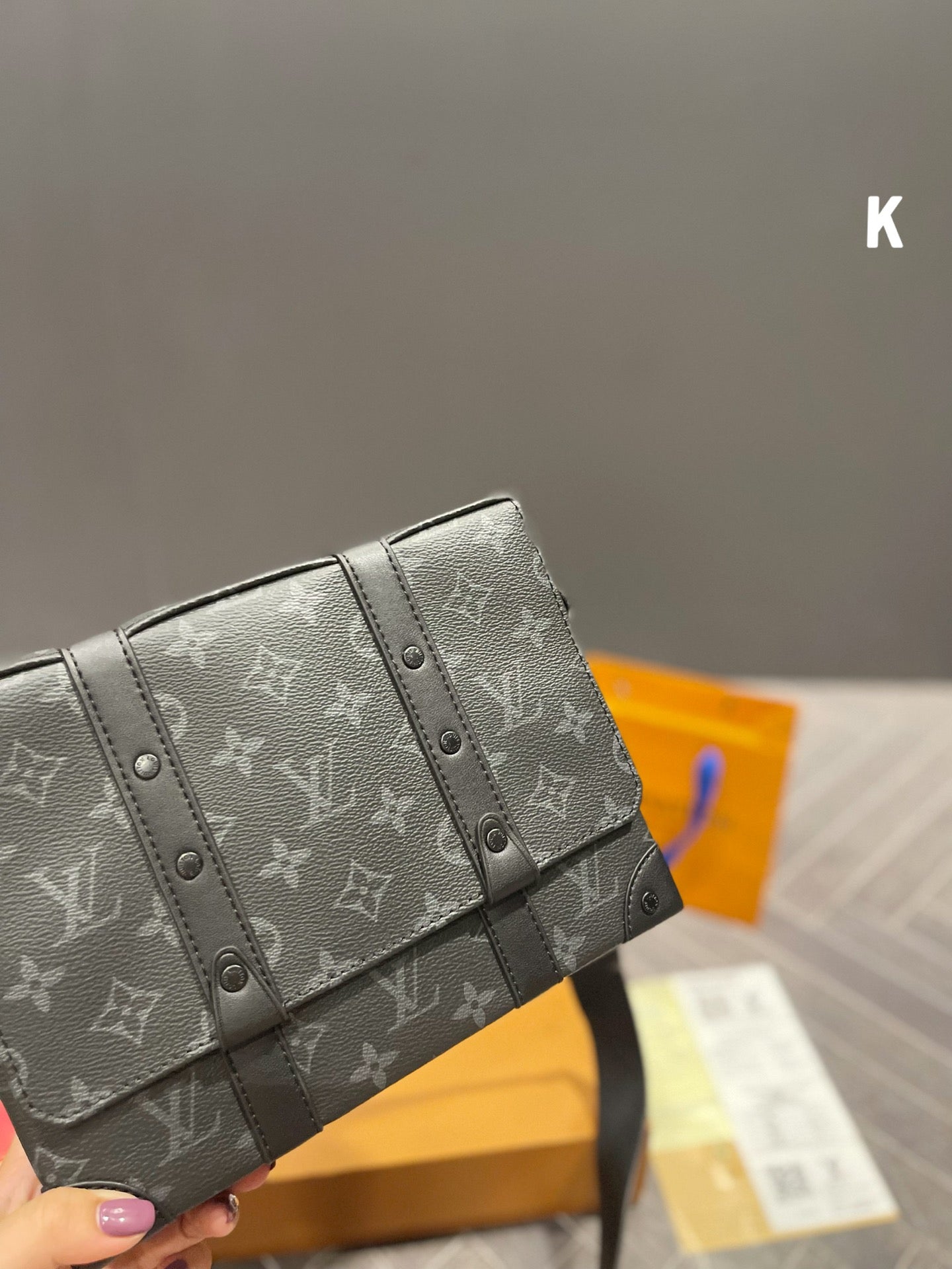 LV-BAG371