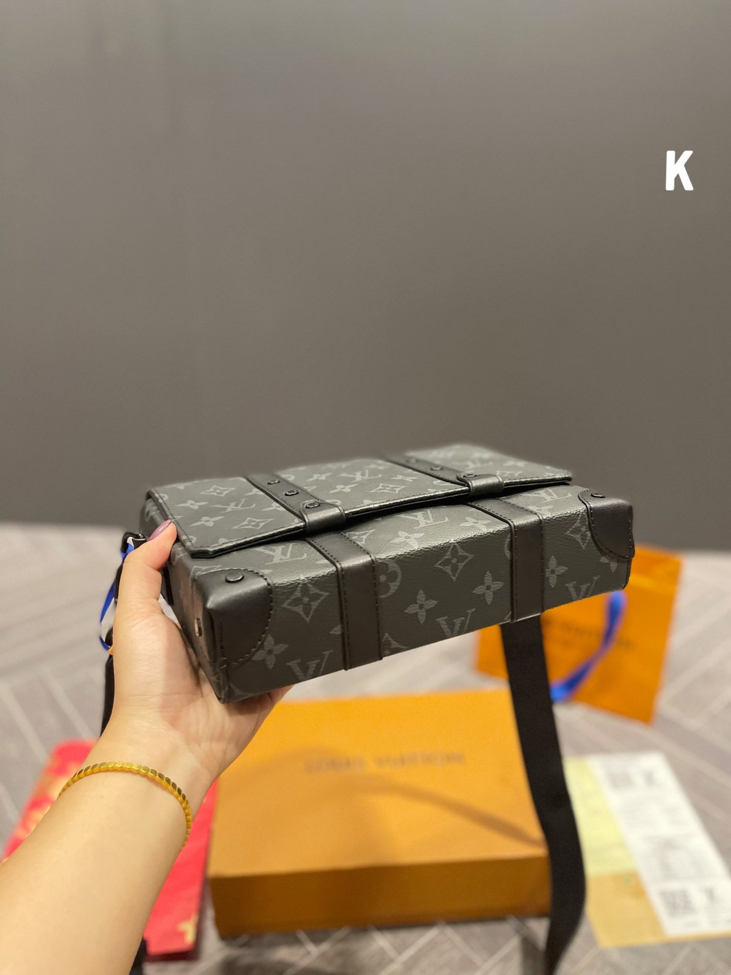 LV-BAG371