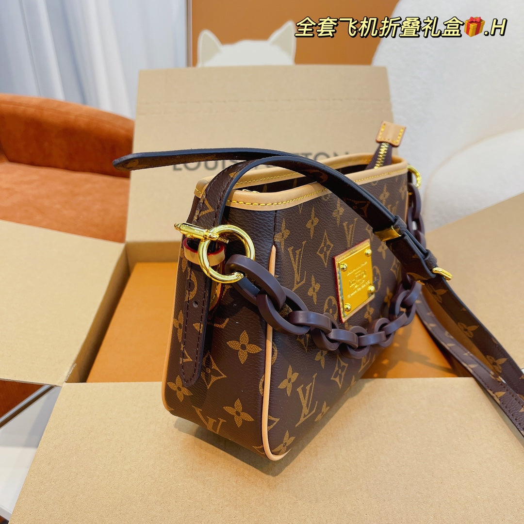 LV-BAG482