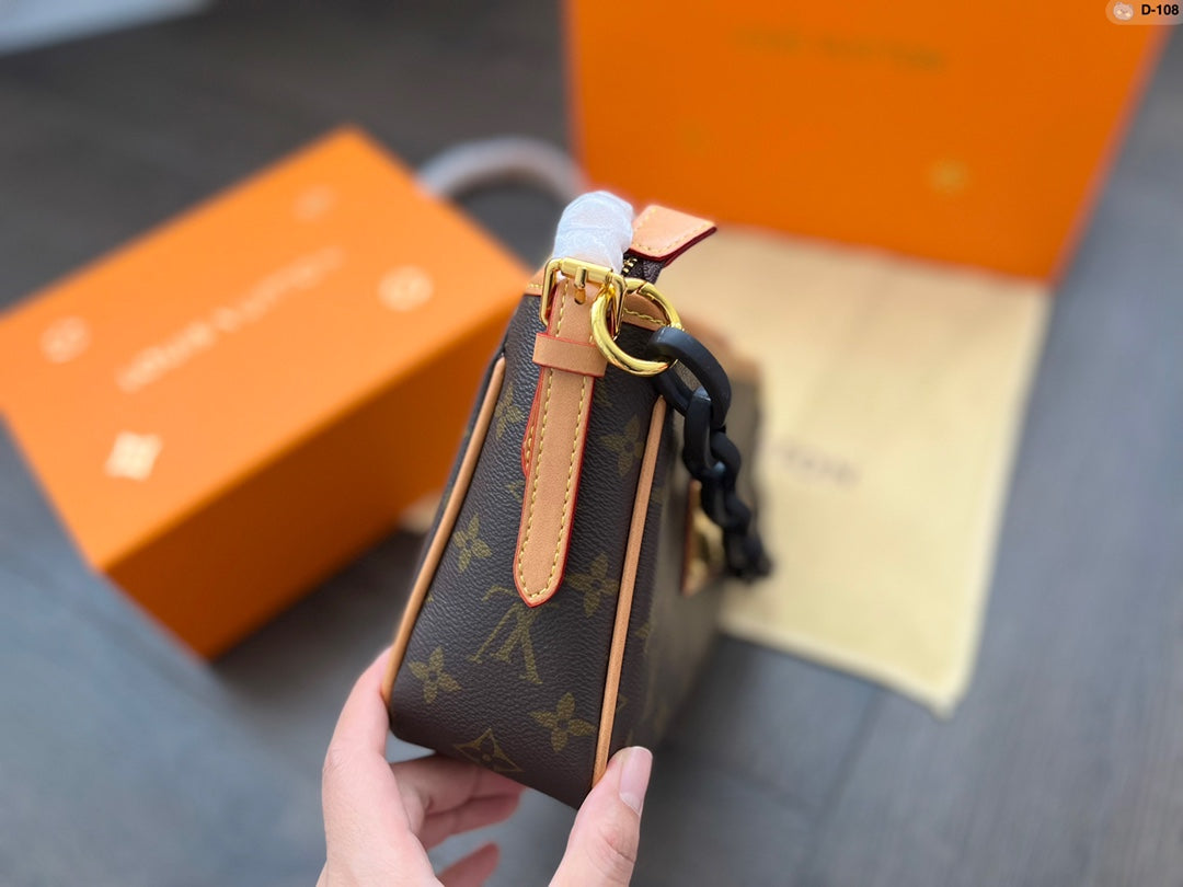 LV-BAG456