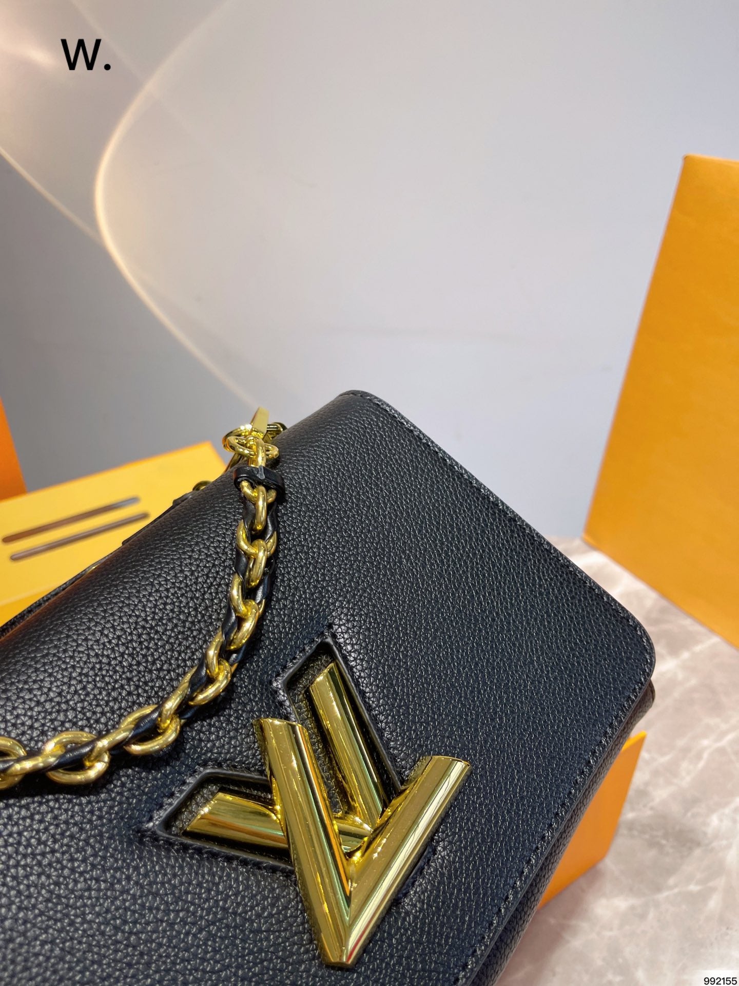 LV-BAG447