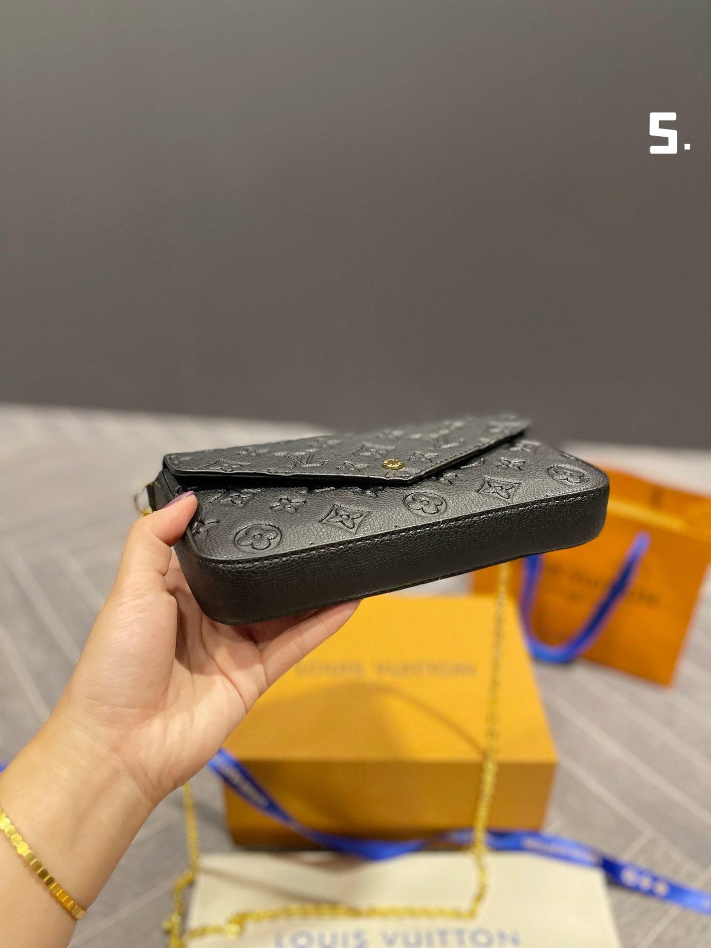 LV-BAG476