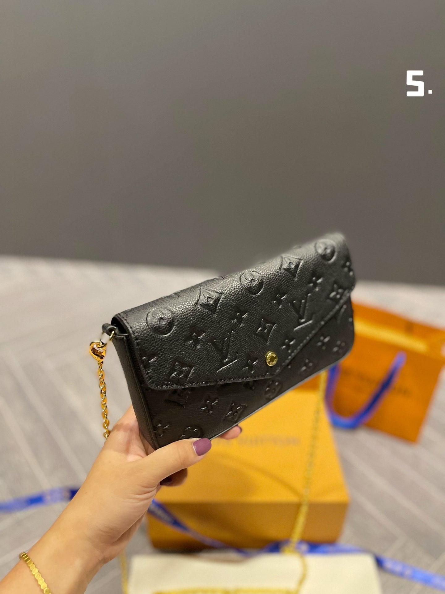 LV-BAG476