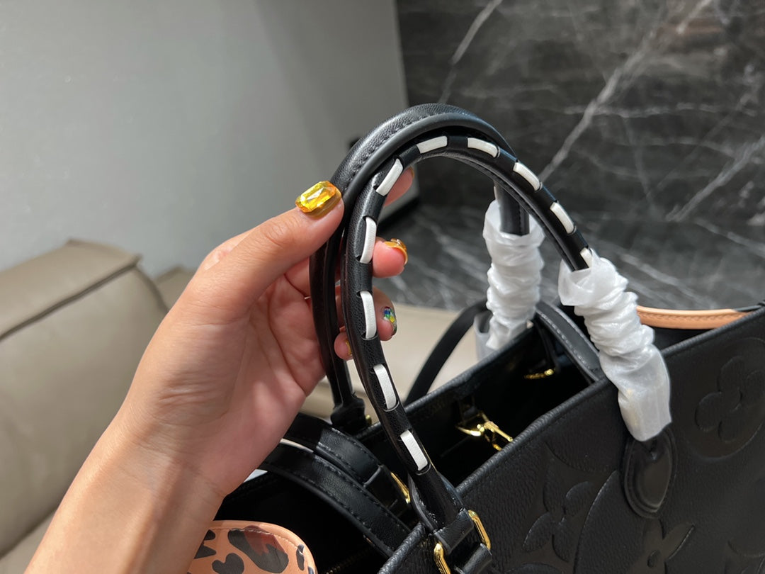 LV-BAG490