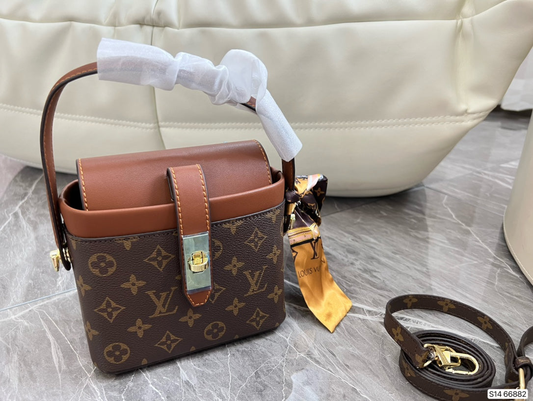 LV-BAG157