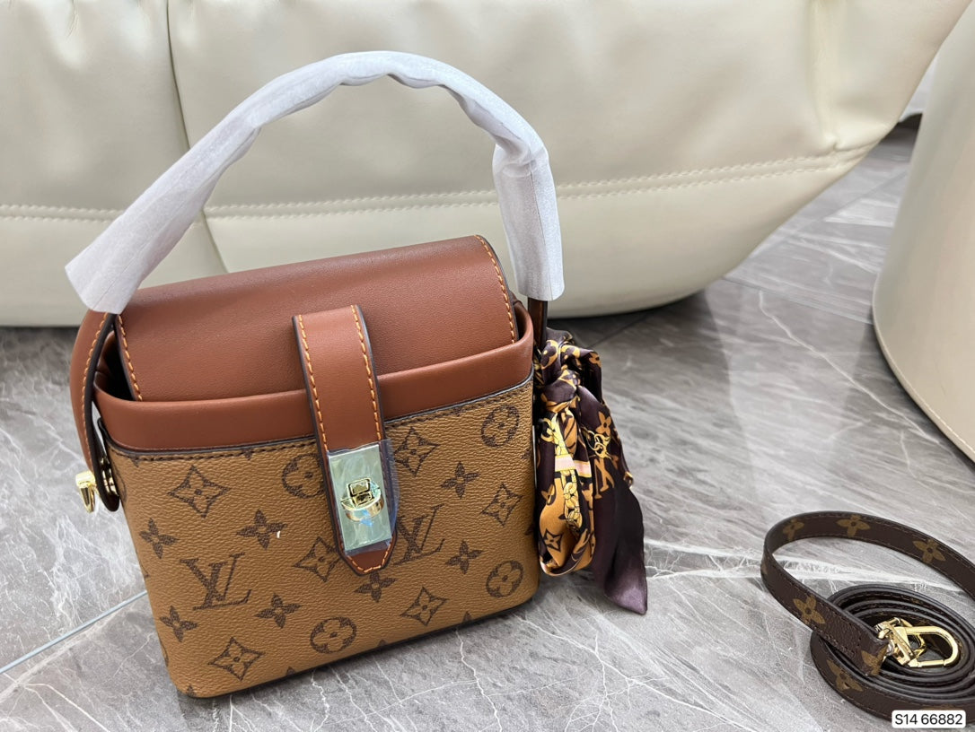 LV-BAG157