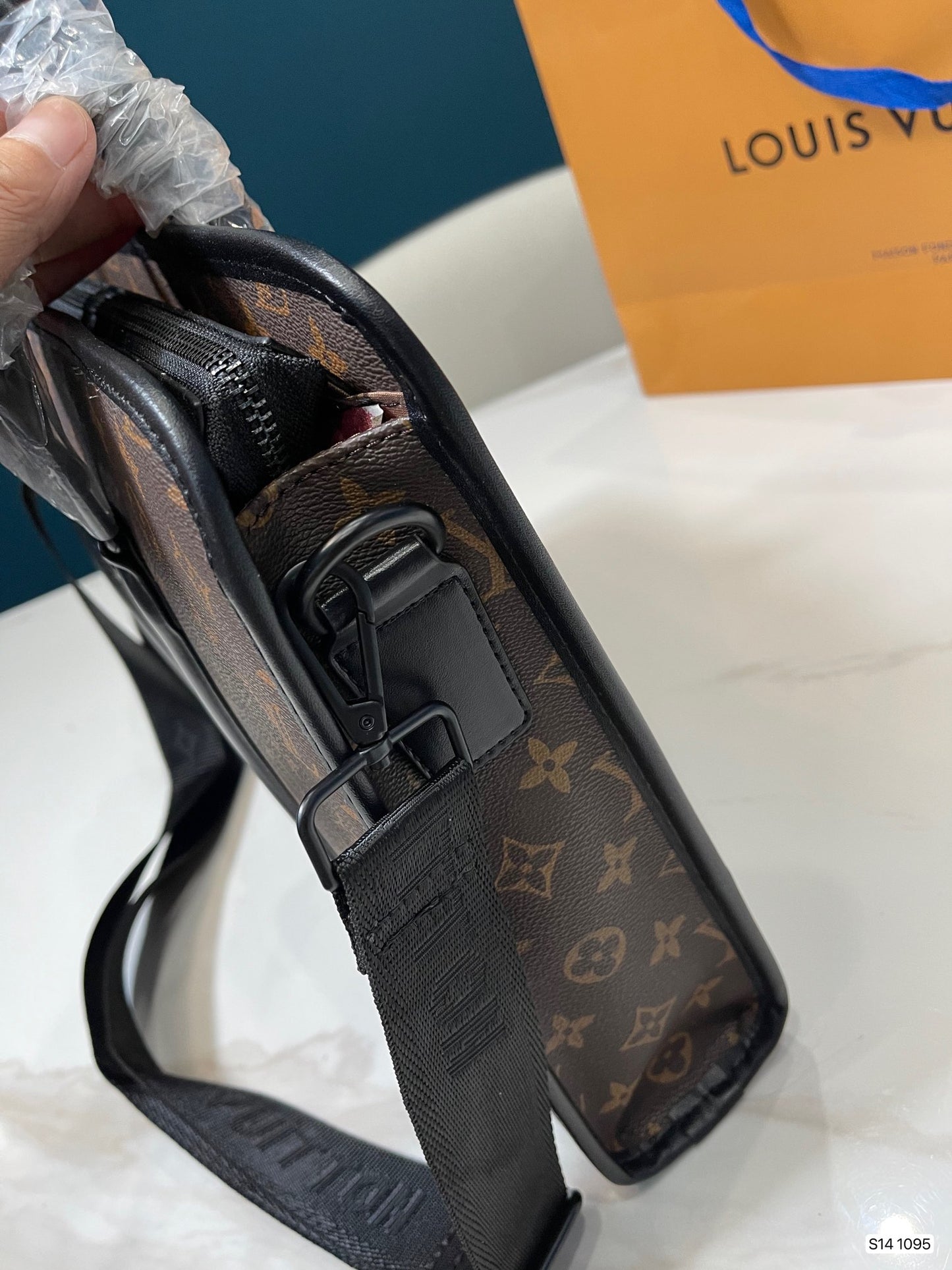 LV-BAG173