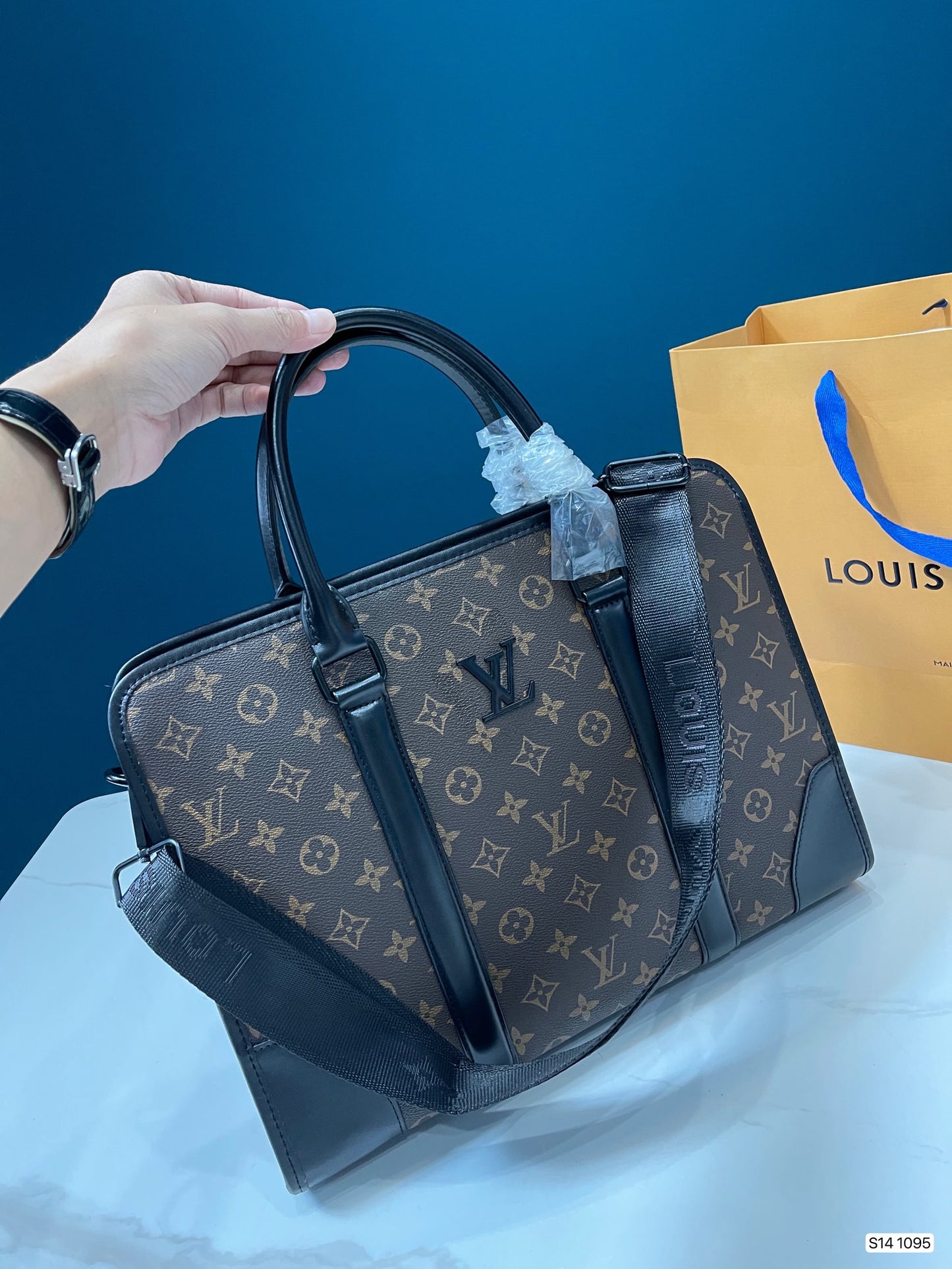LV-BAG173