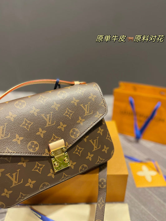 LV-BAG182