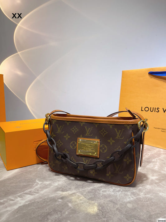 LV-BAG226