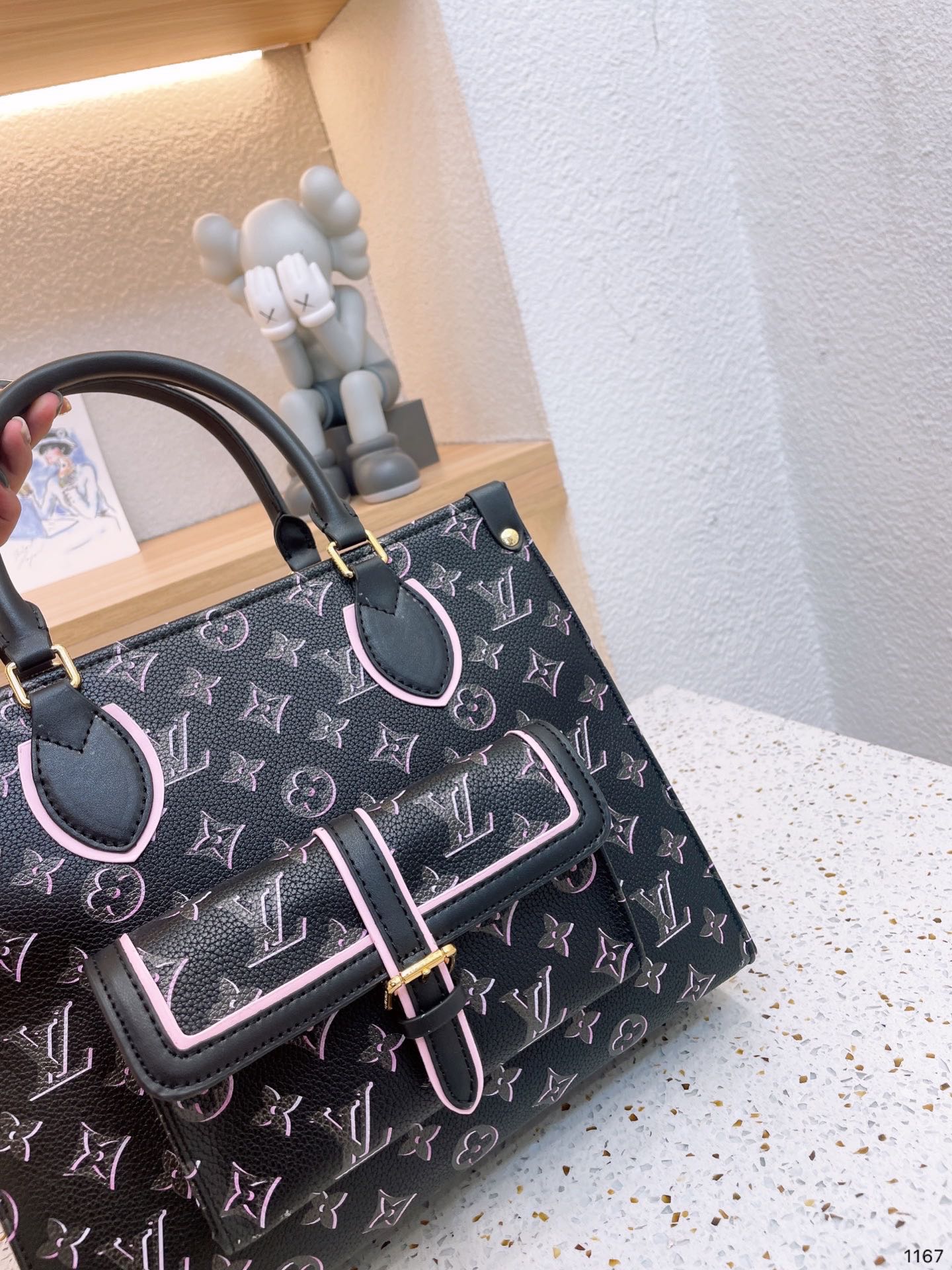 LV-BAG219