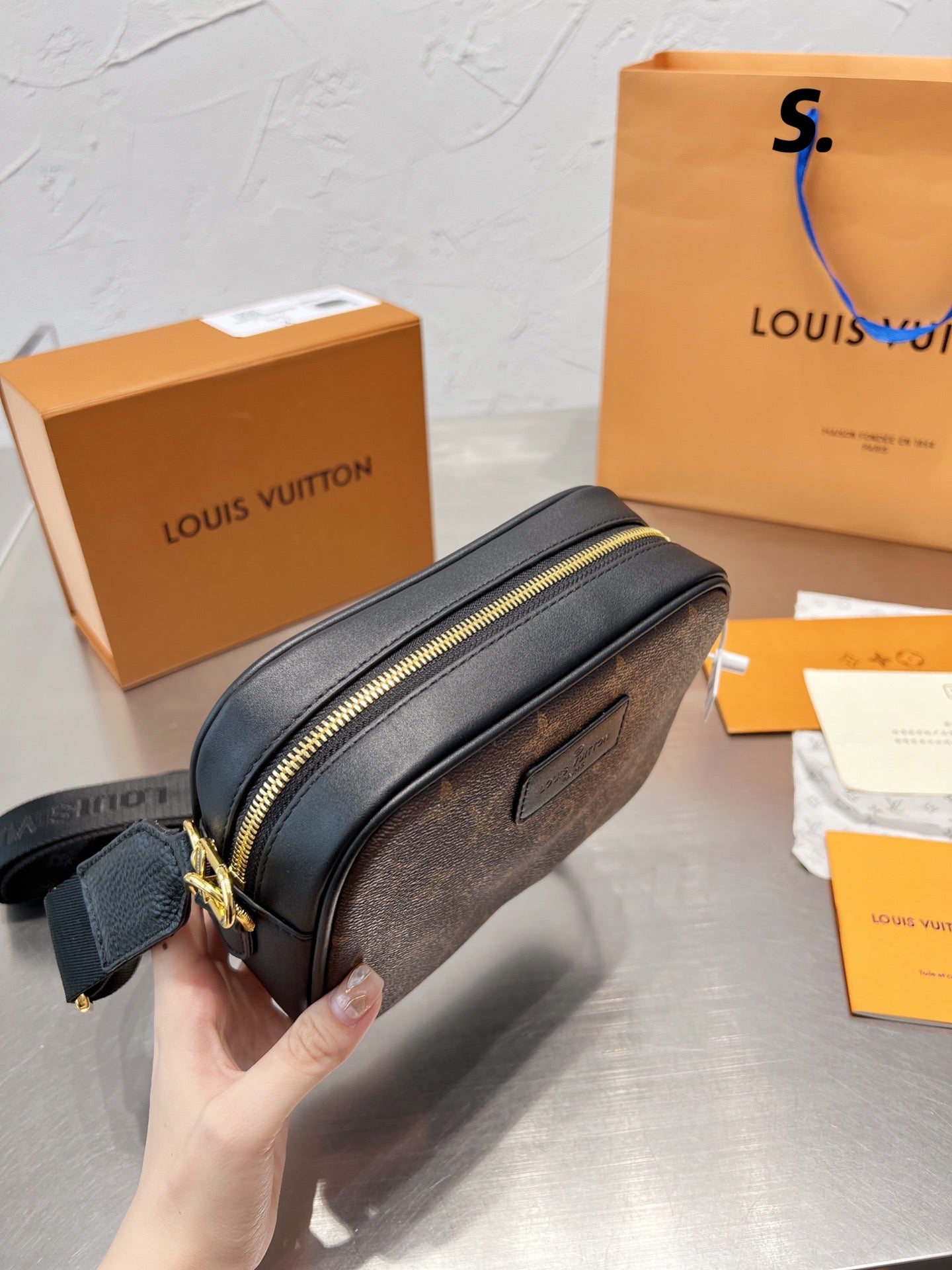 LV-BAG267