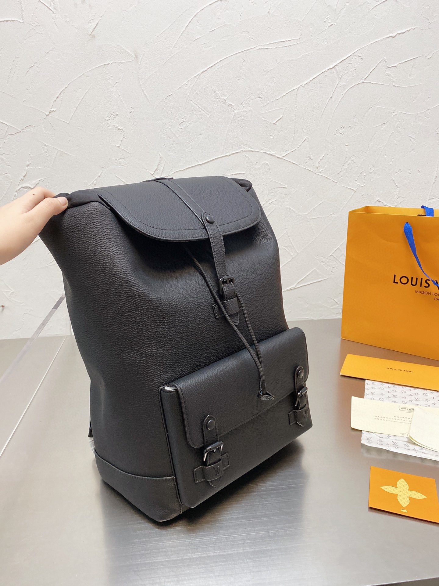 LV-BAG135